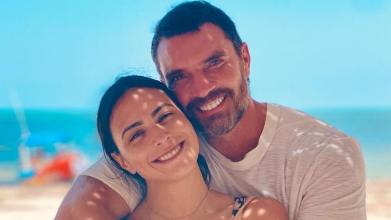 ¡Loco de amor! Julián Gil comparte romántico momento junto a su nueva novia