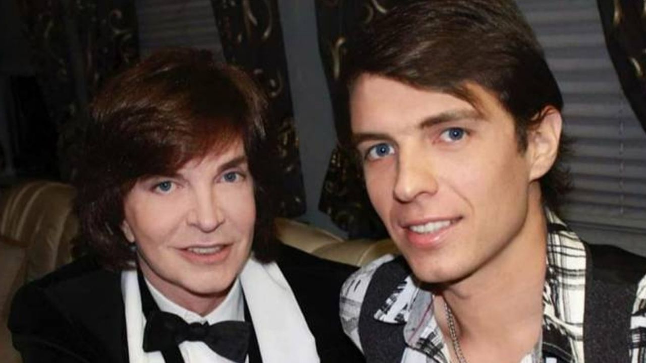 Hijo de Camilo Sesto se gastaría la fortuna de su padre en sus vicios: “Se ha vuelto violento”