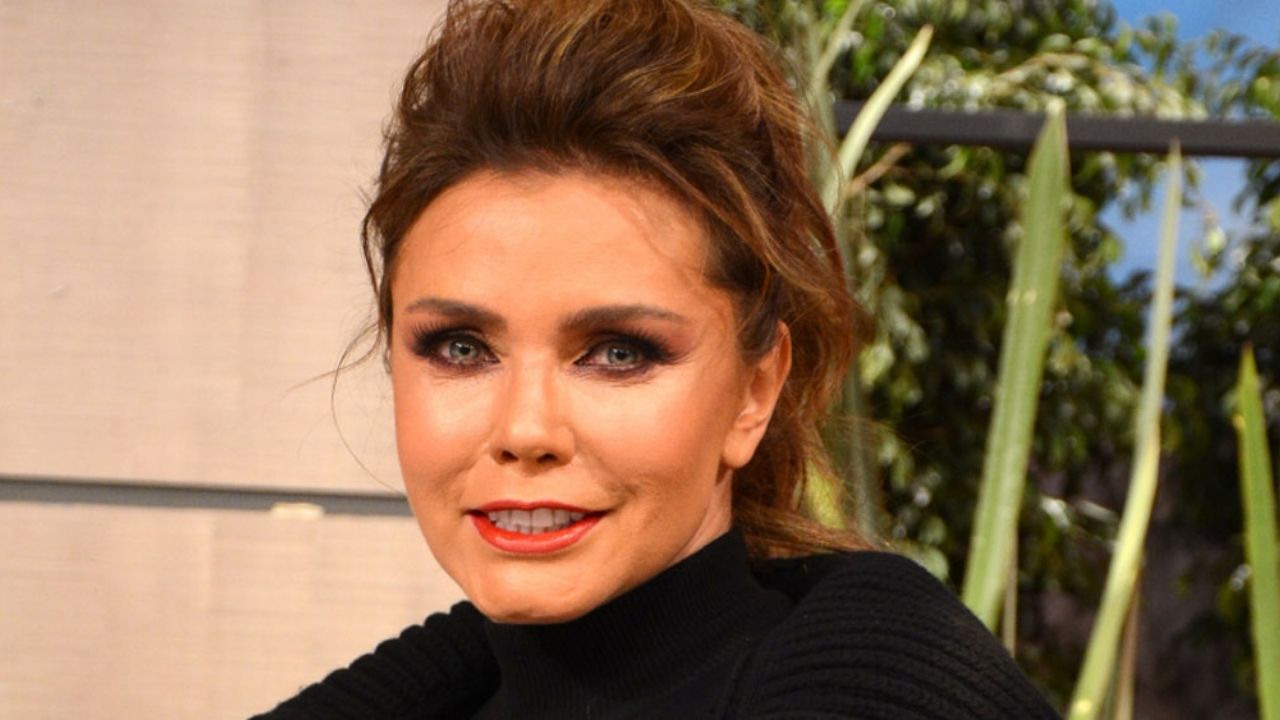 Sabine Moussier agradece volver a Televisa tras padecer enfermedad que casi la deja paralítica