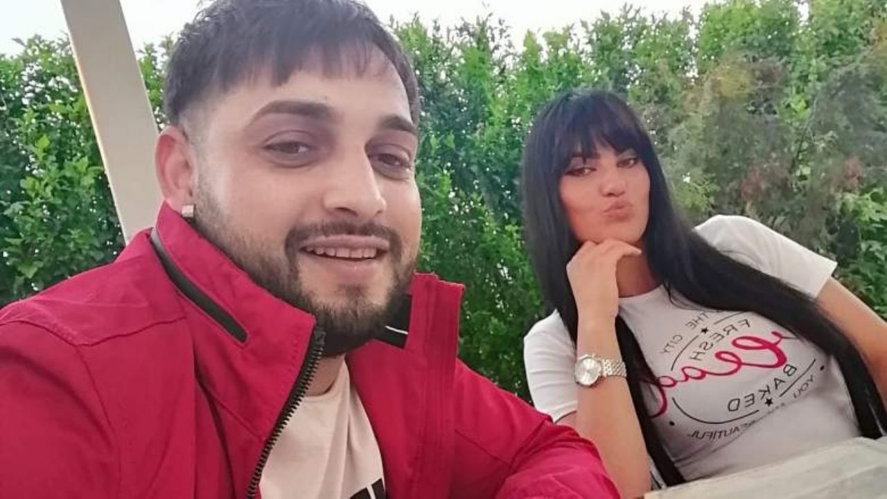 VIDEO: Cantante rumano muere arrollado por un tren durante una transmisión en vivo