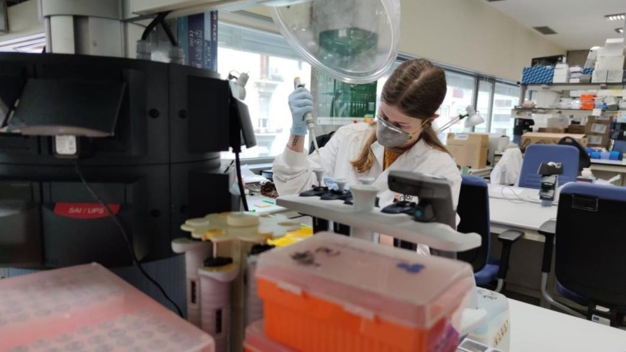 La razón por la que pacientes de Covid-19 pierden el olfato, según estudios