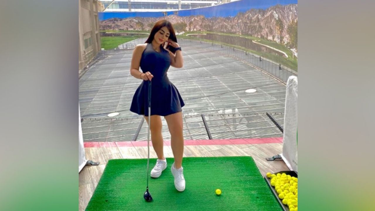 Michelle de ‘Enamorándonos’, pone Instagram de cabeza al lucir llamativo traje rojo