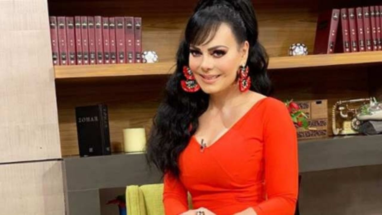 ¿Despiden de Televisa a Jacky Bracamontes? Maribel Guardia conduce programa junto a Paola Rojas