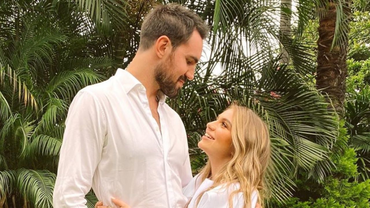 Sofía Castro, hija de ‘La Gaviota’, presume a su novio con románticas fotos