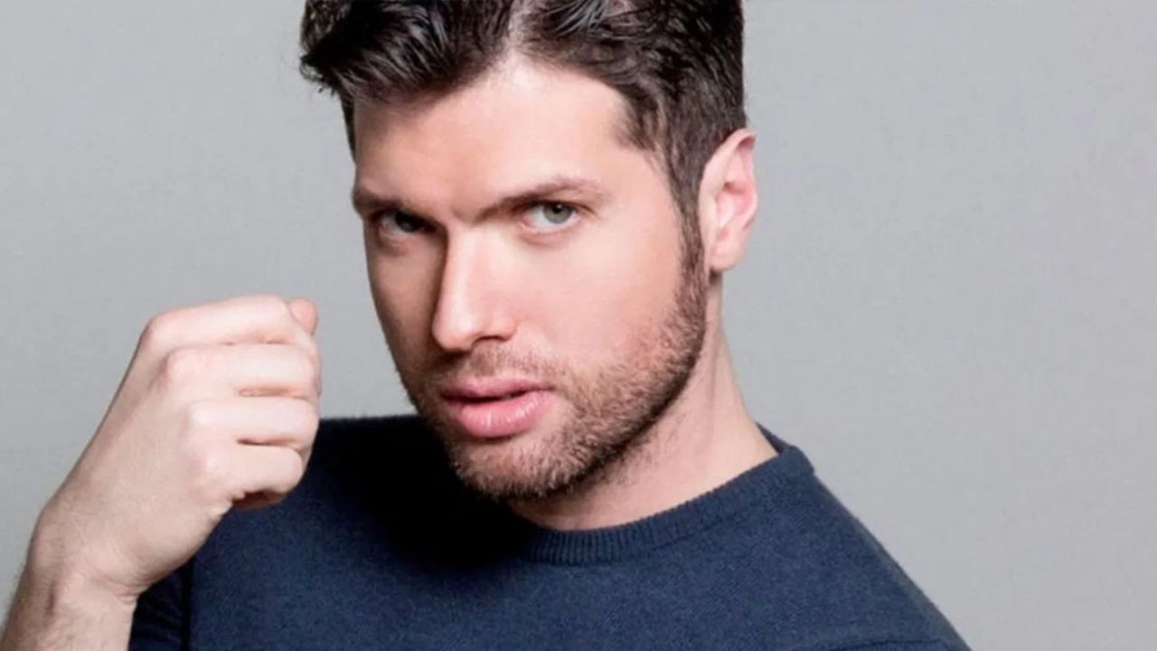 Exactor de Televisa asegura padecer de depresión tras causar polémica en redes sociales