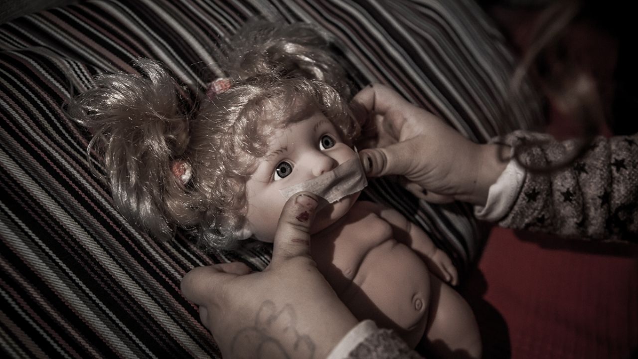 Detienen a un hombre que abusaba de menor por un video de Tik Tok