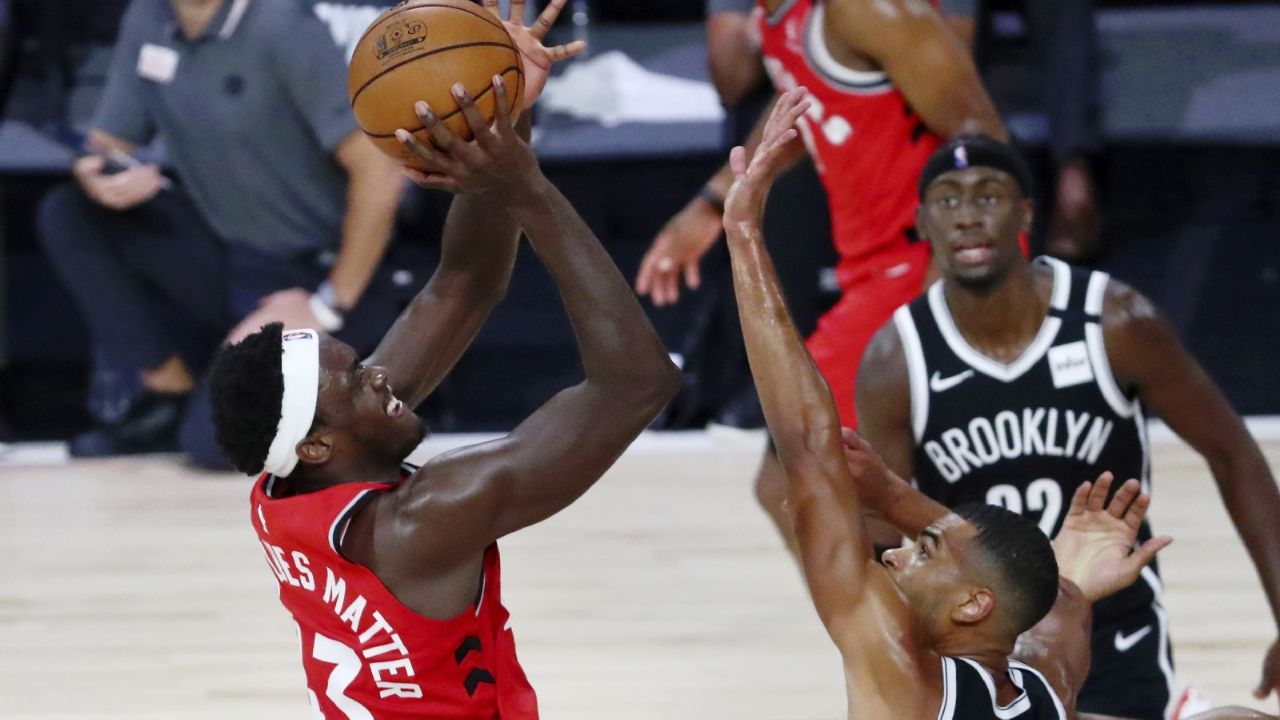 Siakam da a Raptors ventaja de 3-0 y ya alistan la escoba ante los Nets