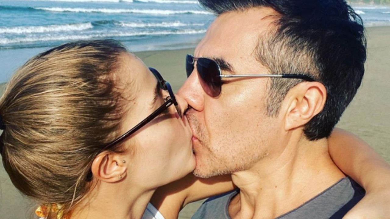 Con tierno video, Adrián Uribe y su novia 19 años menor celebran 1 año de noviazgo