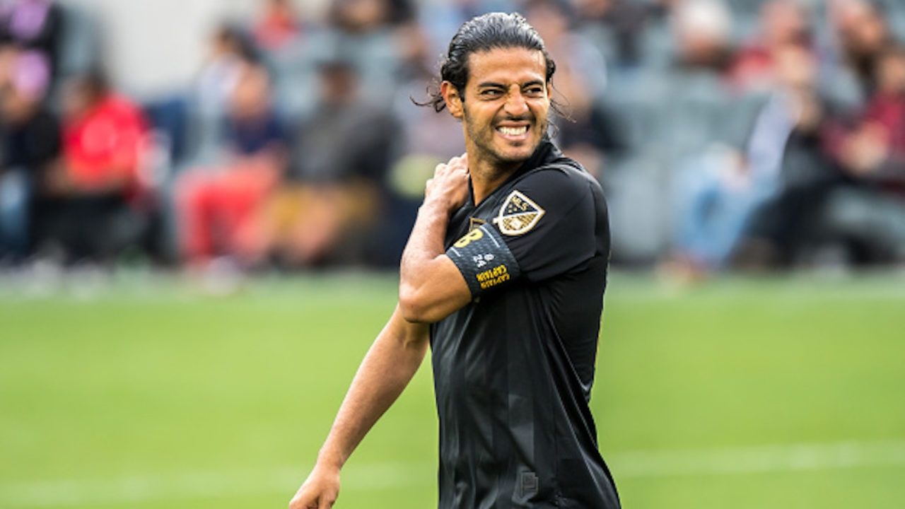 Lesión de rodilla impediría a Vela jugar por varias semanas con Los Ángeles FC