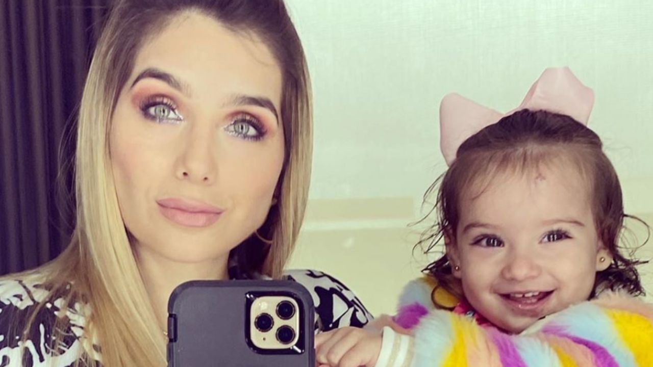 Esposa de Poncho de Nigris es idéntica a su hija Isabella y esta foto lo demuestra