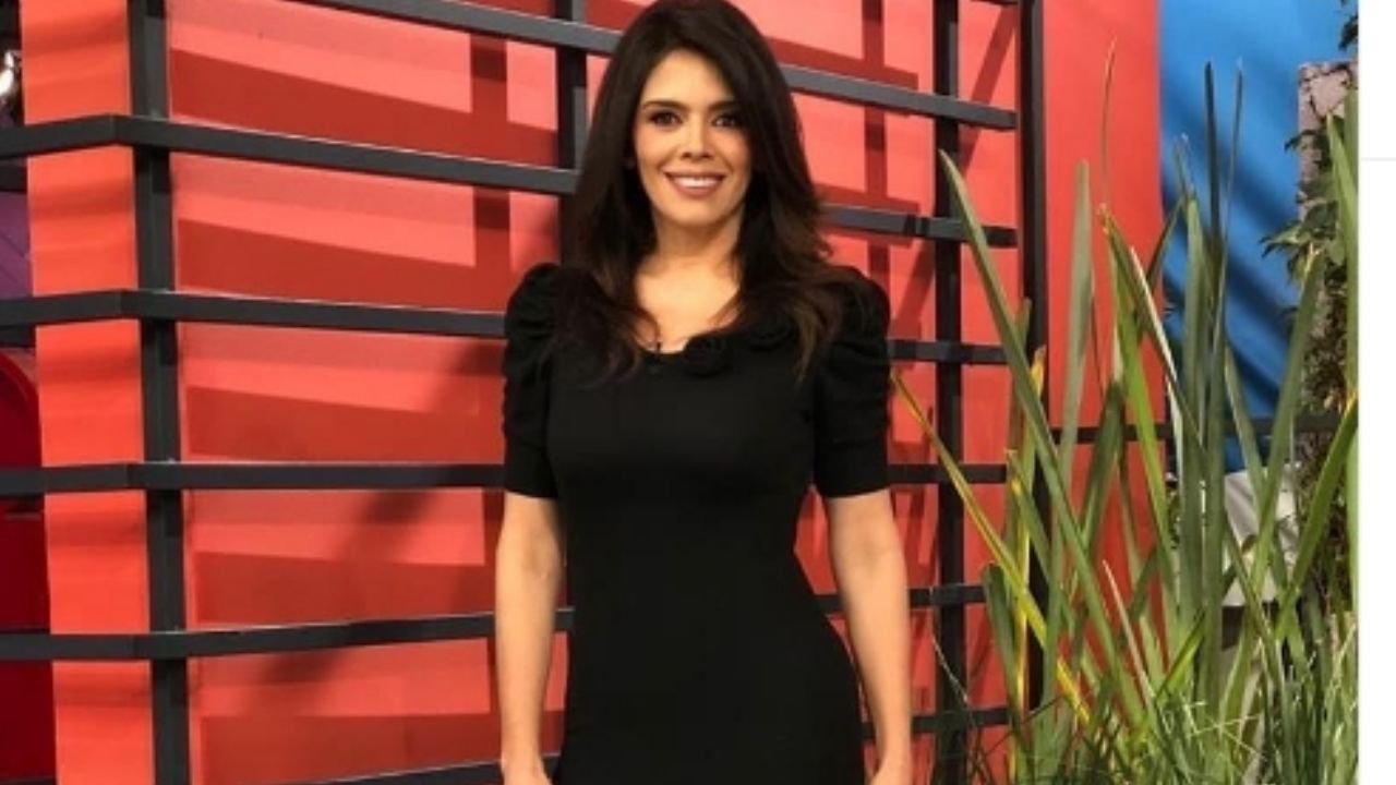 Sofía Villalobos derrite todo Televisa al lucirse en ‘Hoy’ con coqueto ‘outfit’ atigrado