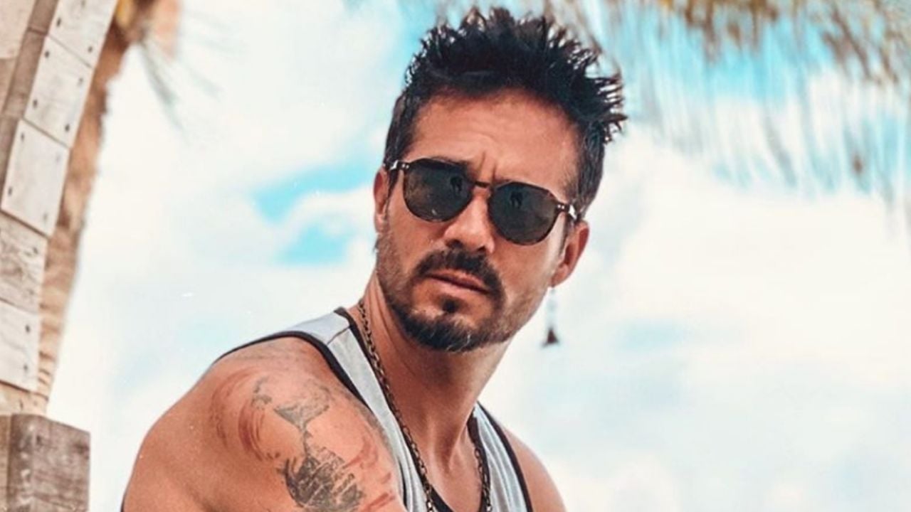 José Ron disfruta del verano desde la piscina y así lo presume en Instagram