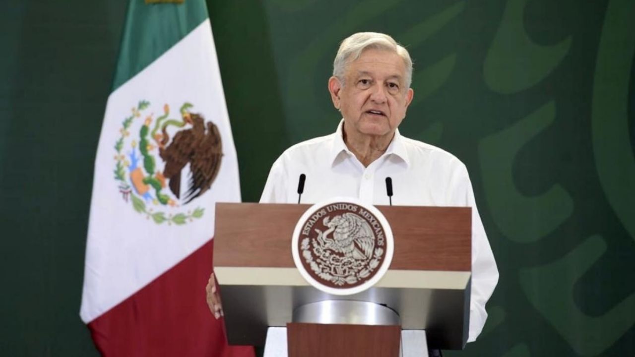 AMLO desafía a autoridades de Nuevo León; se rehúsa a usar cubrebocas