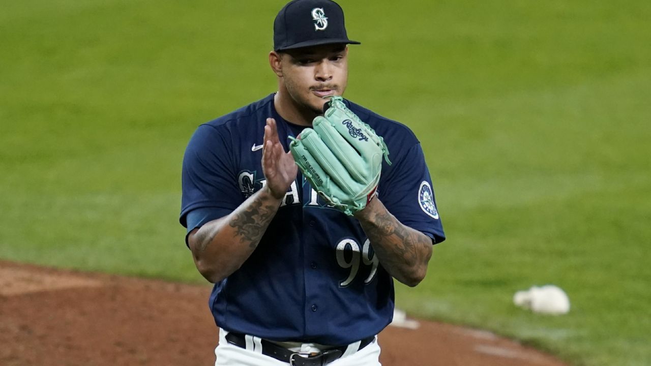 Marineros ‘bajan’ de su barco a Taijan Walker y lo envían a los Azulejos