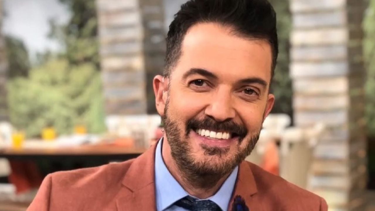 Fer del Solar impacta a fans con foto de su juventud antes de brillar en TV Azteca