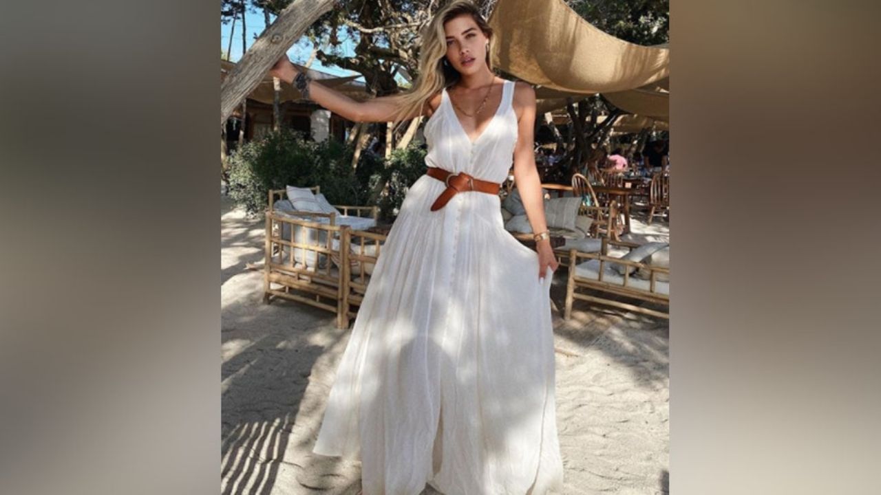 Michelle Salas alegra corazones al lucir radiante desde las playas de España