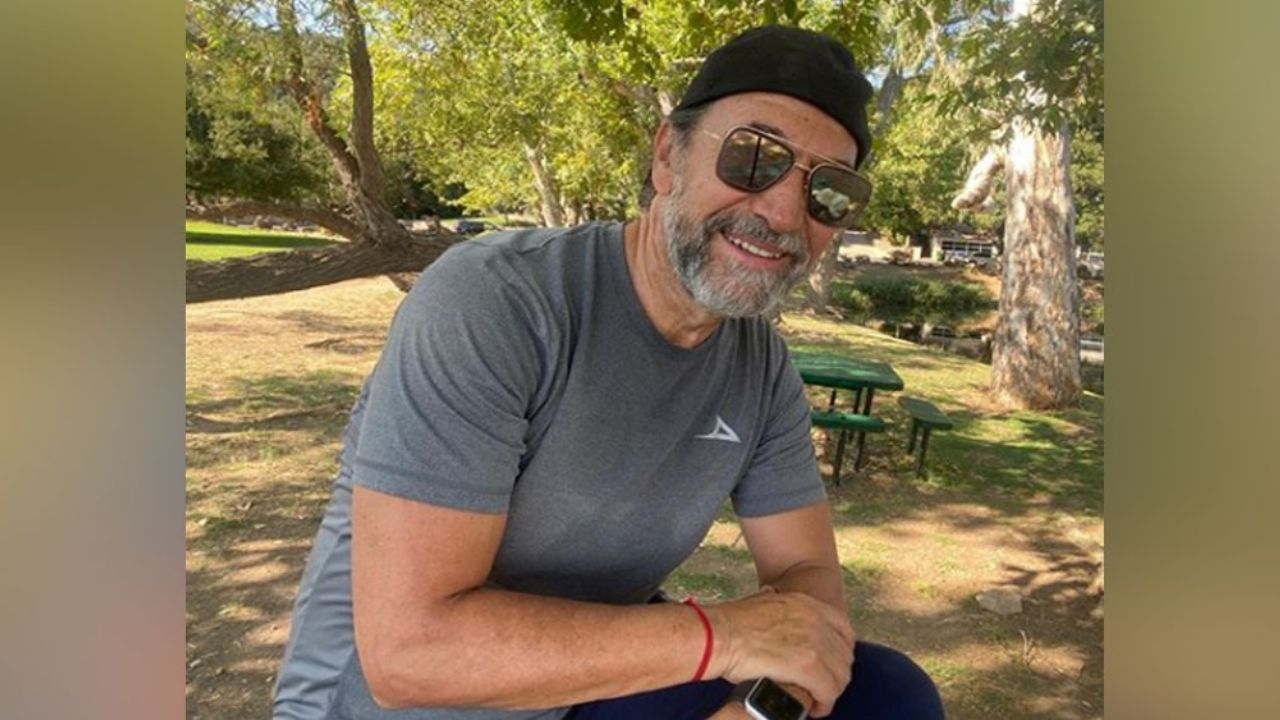 A sus 62 años, ‘El Buki’ hace de las suyas con “buena compañía” y ¡no es Cristy!