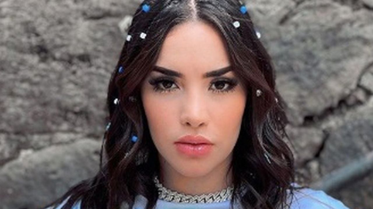 Kimberly Loaiza deslumbra en TikTok con su amplio repertorio de movimientos