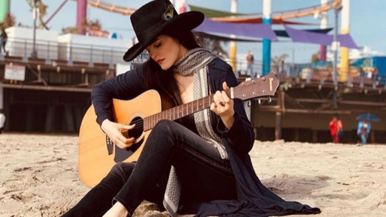 Ana Bárbara conmueve a usuarios de Instagram al impartir musicoterapia a un bebé