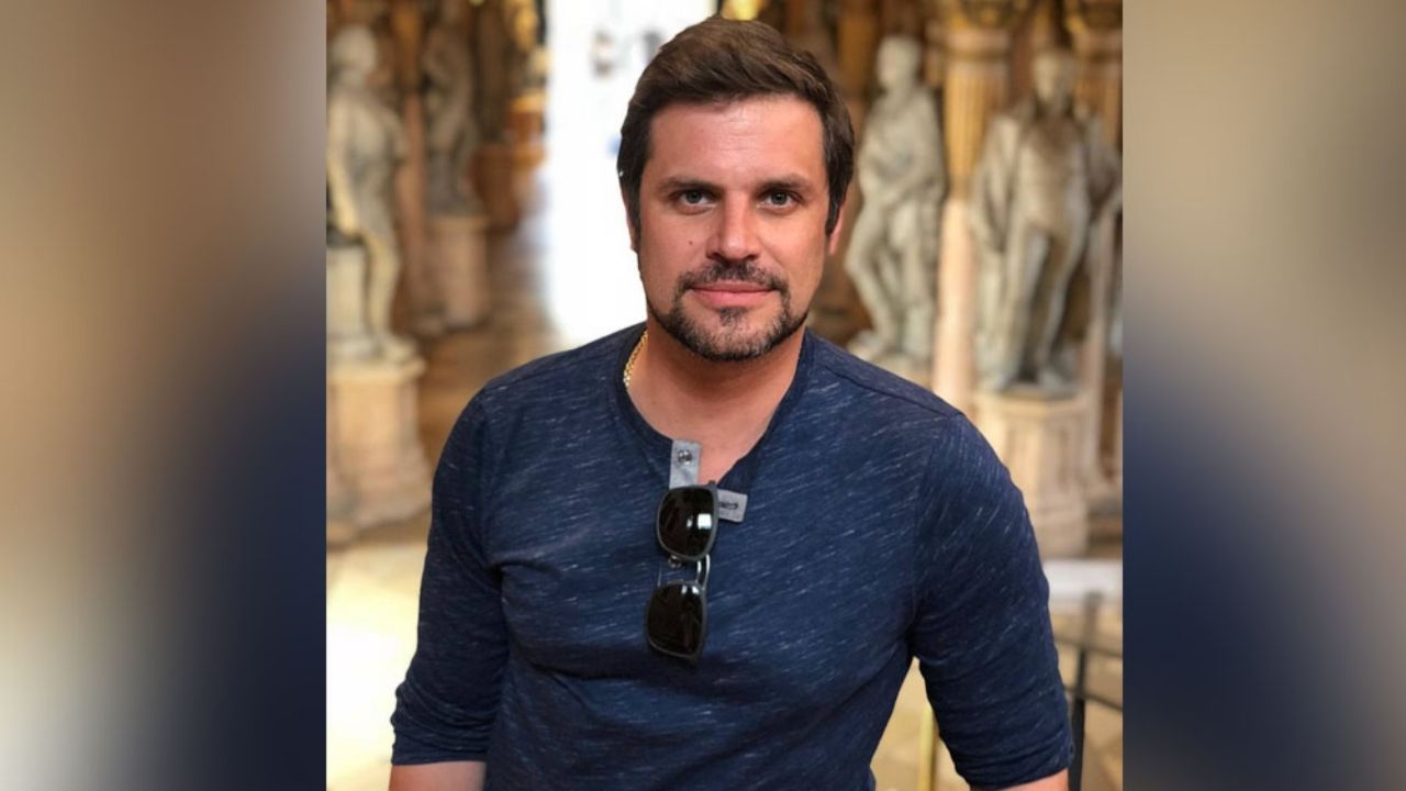 Mark Tacher revela que una persona ha robado su identidad para estafar a sus fans