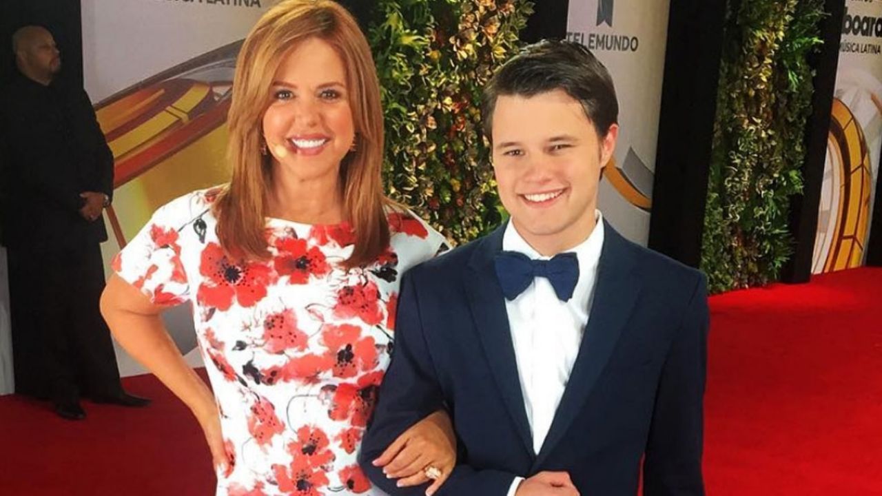 Hijo adoptivo de María Celeste Arrarás sorprende al iniciar su carrera artística