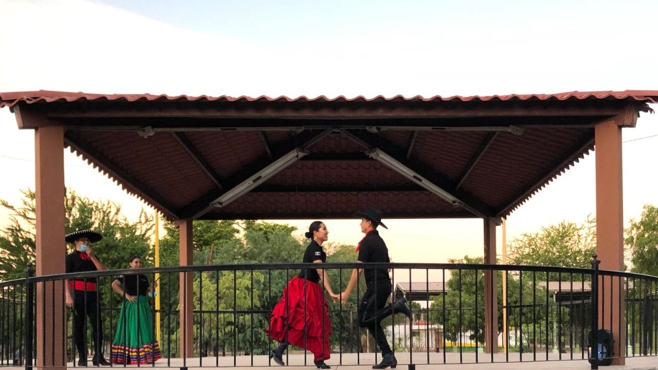 Ballet Folklórico Achai lleva ‘Seredanza’ a las calles de Cajeme