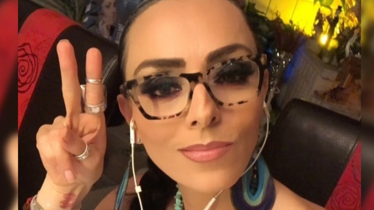 VIDEO: Ivonne Montero luce sus mejores pasos de baile en vestido morado