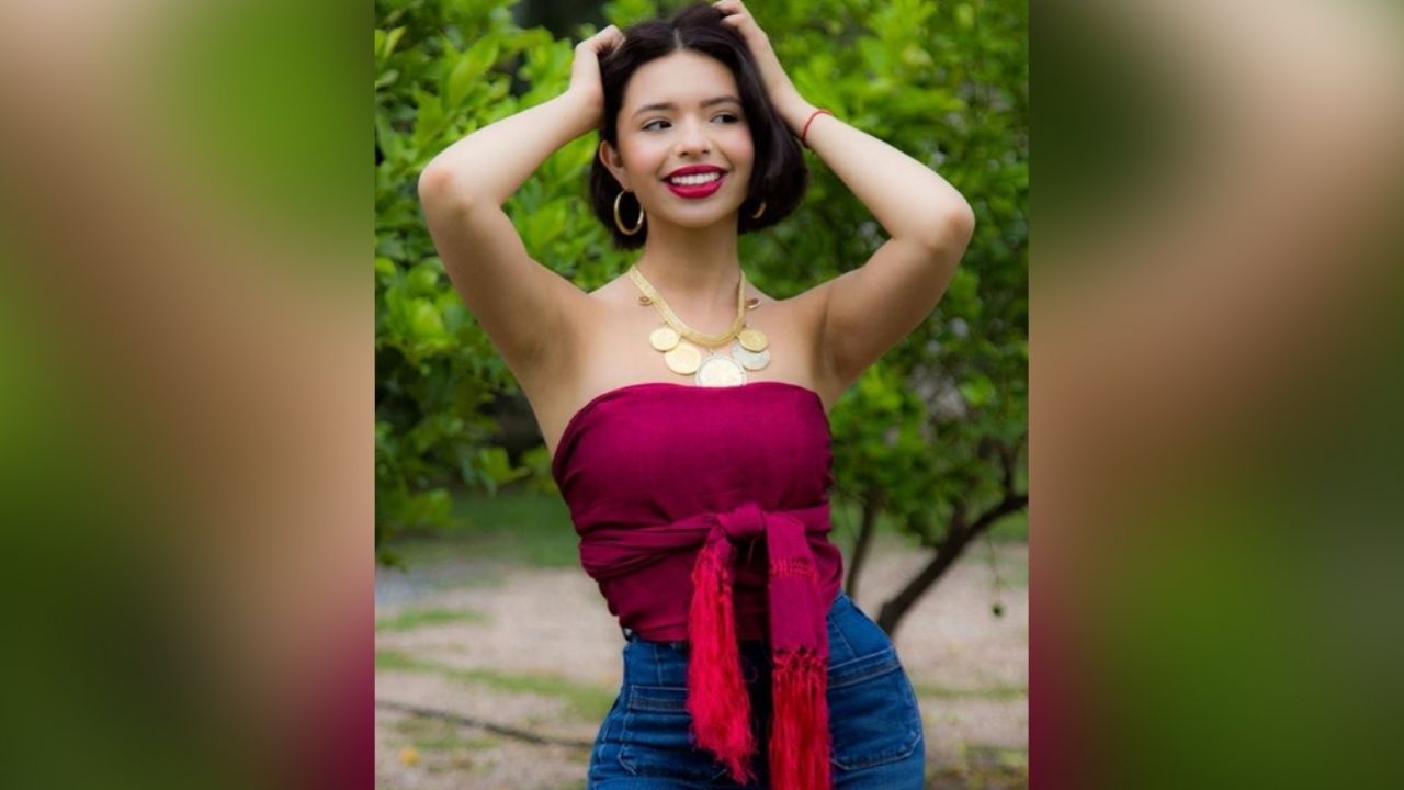 Ángela Aguilar paraliza Instagram al posar en exquisito ‘outfit’ rojo