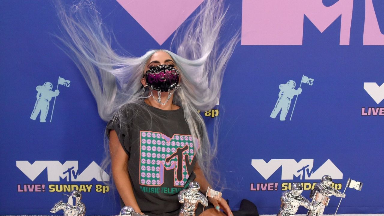 ¡Sorprendente! Estas son algunas mascarillas que usó Lady Gaga en los MTV VMA 2020