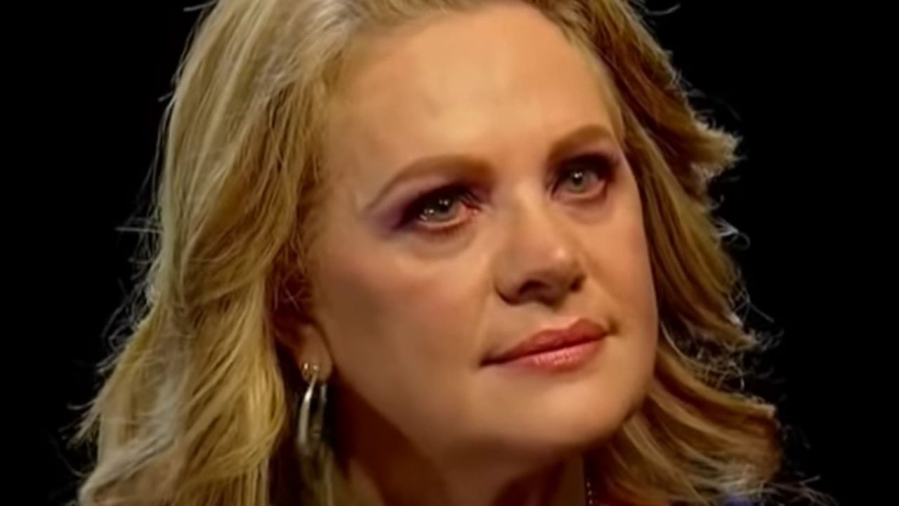 ¿Adiós Televisa? Érika Buenfil rompe en llanto y da devastadora noticia en ‘Sale el Sol’