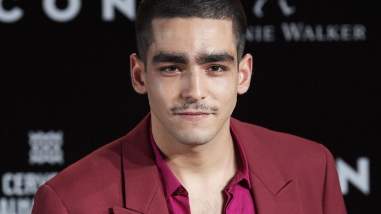 Omar Ayuso: Fans del actor de Élite estallan y lo califican como “malagradecido y arrogante”