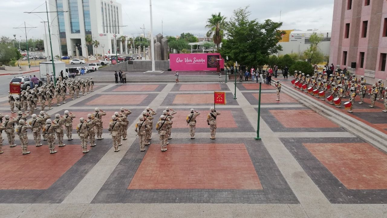 Se realiza ceremonia de Honores a la Bandera sin invitados solo participan autoridades