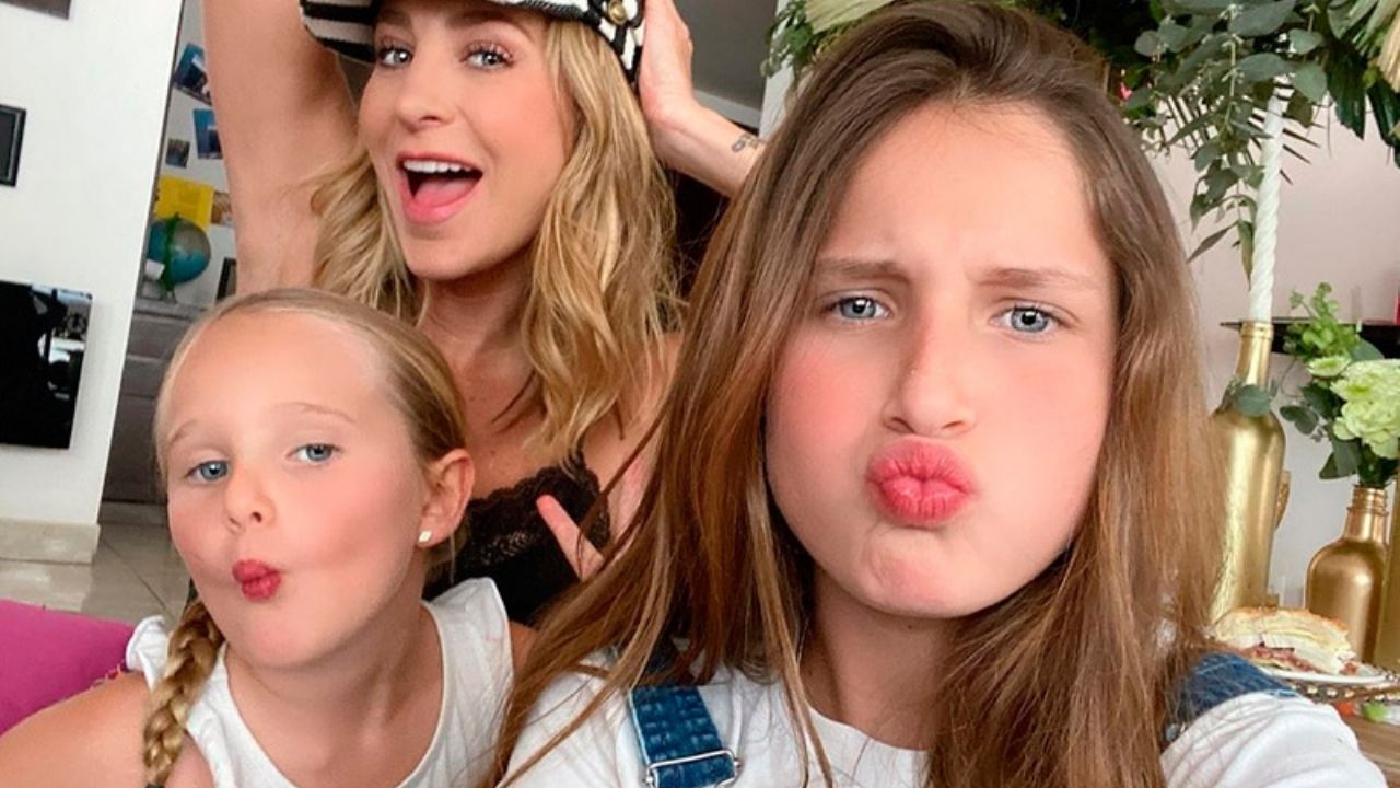 A Geraldine Bazán le encanta este ejercicio y lo practicó al lado de sus hijas