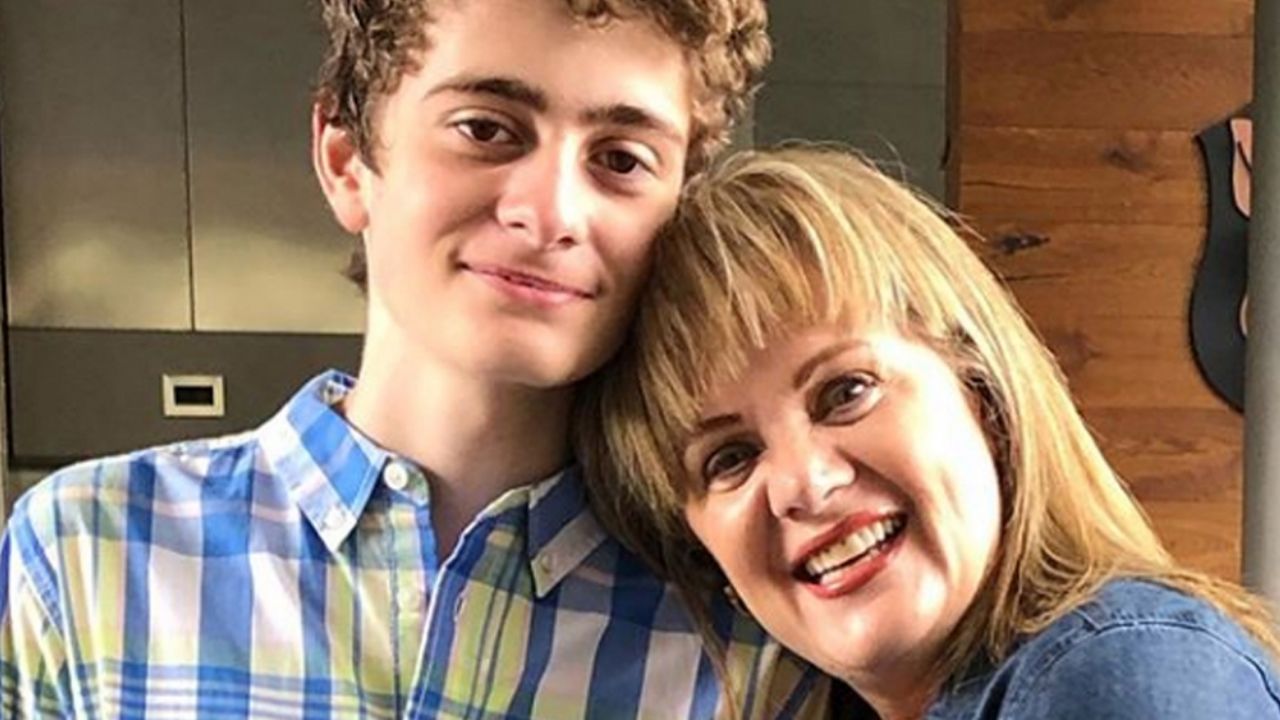 Érika Buenfil responde si su hijo planea incursionar en el ambiente artístico