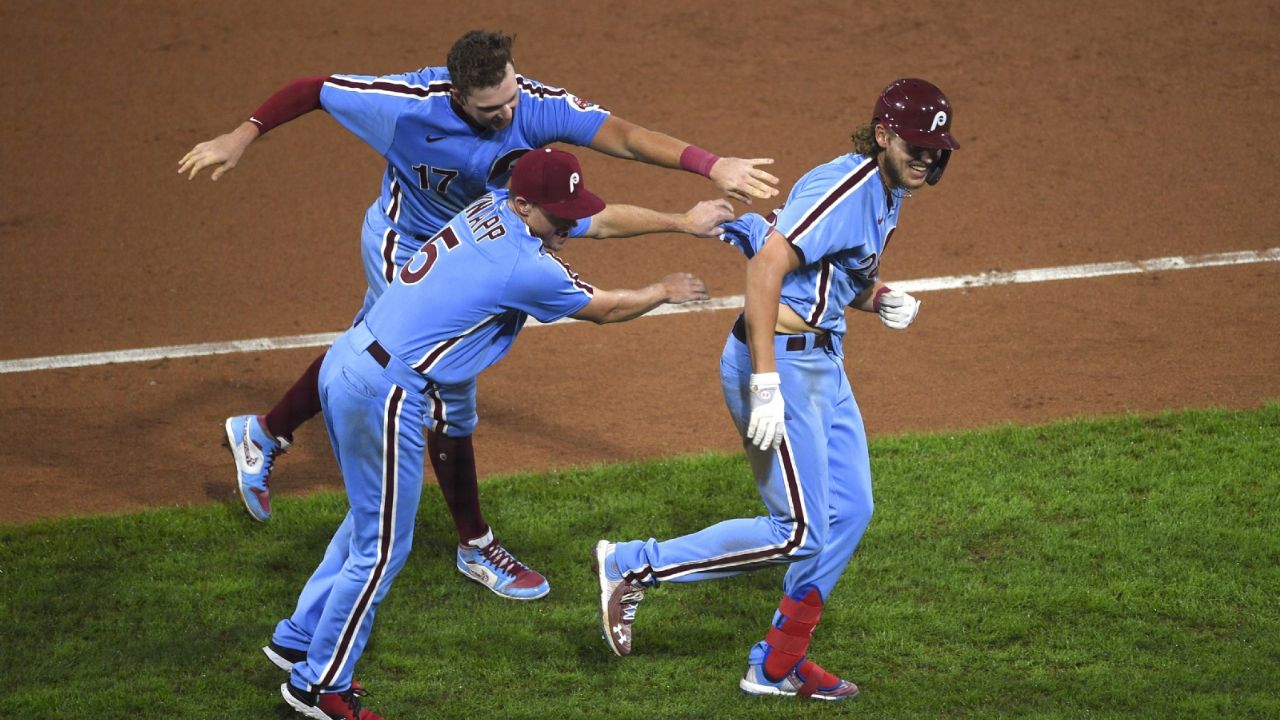 Phillies vencen a Nacionales en 10 innings y completan barrida sin tiltear