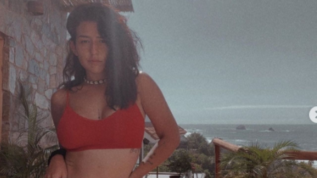 Romina, la guapa hija de Niurka, causa furor en Instagram al asolearse junto a las olas del mar