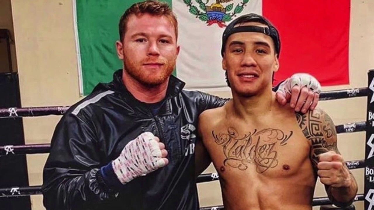 “Esos sí son regalos”: El majestuoso obsequio que ‘Canelo’ le dio a Oscar Valdez