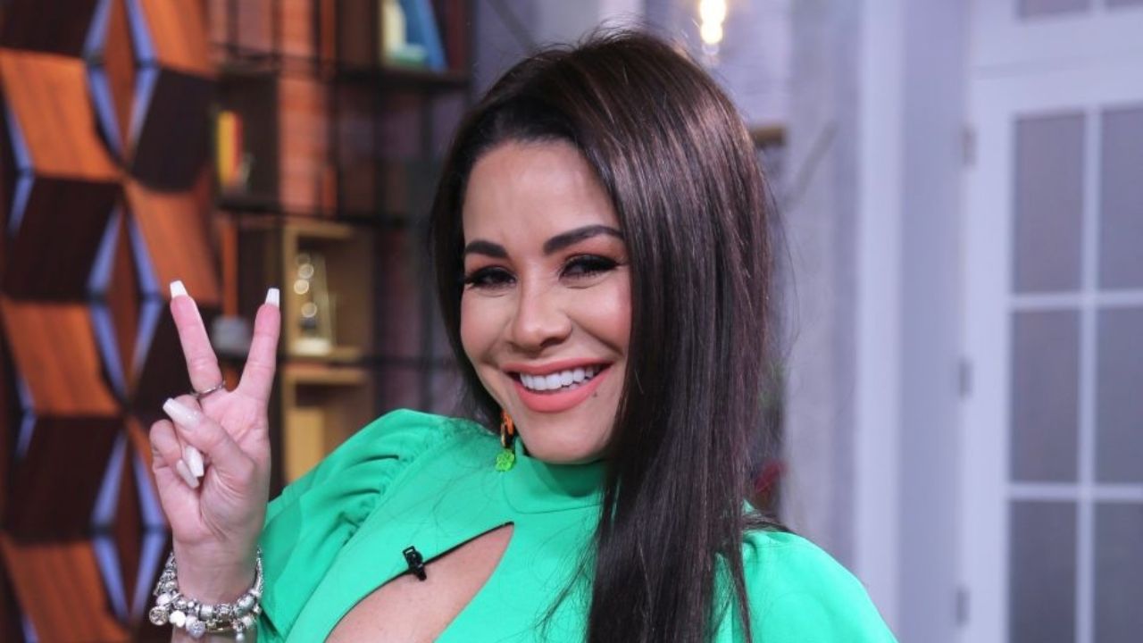 Tras despido, Carolina Sandoval perdería demanda contra Telemundo; conductores ‘se ríen’ de ella