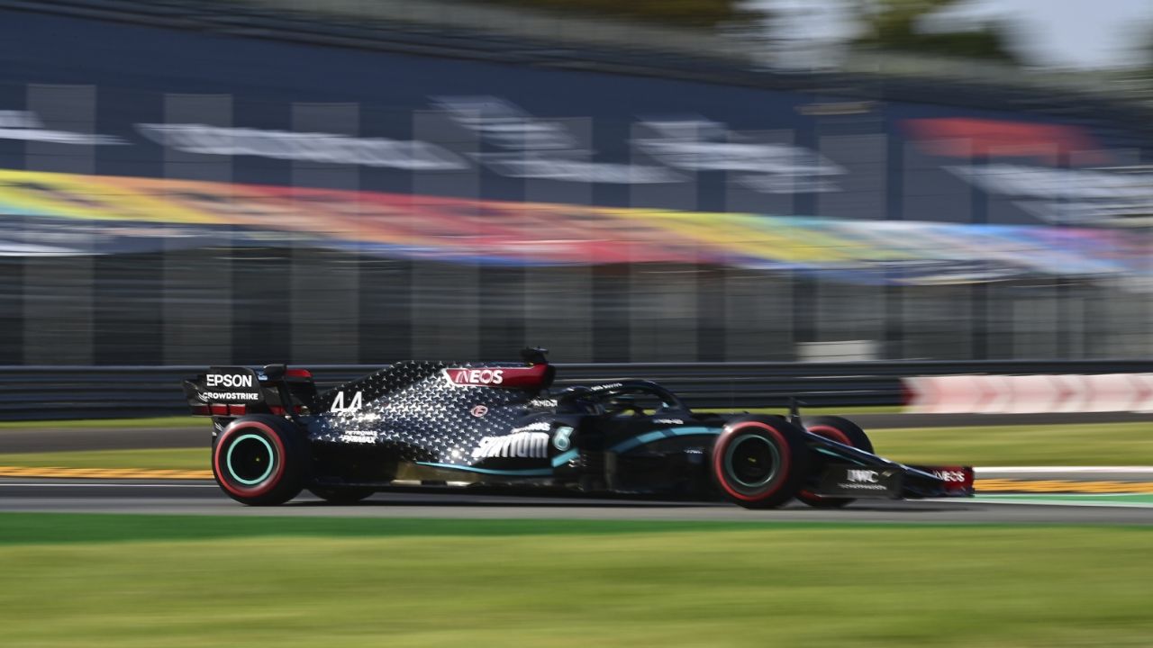 F1: Mercedes domina las primeras prácticas para el Gran Premio de Italia