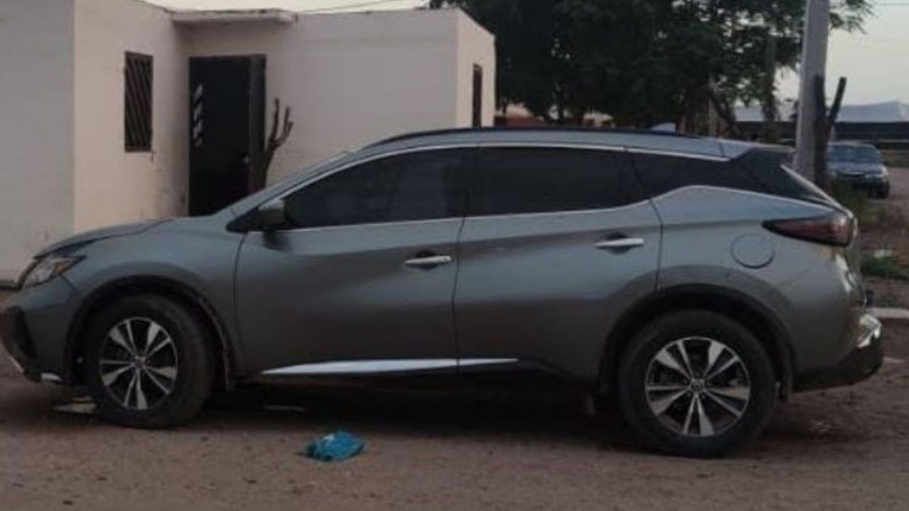 Policía Municipal asegura un arsenal de armas de fuego en el interior de un vehículo abandonado