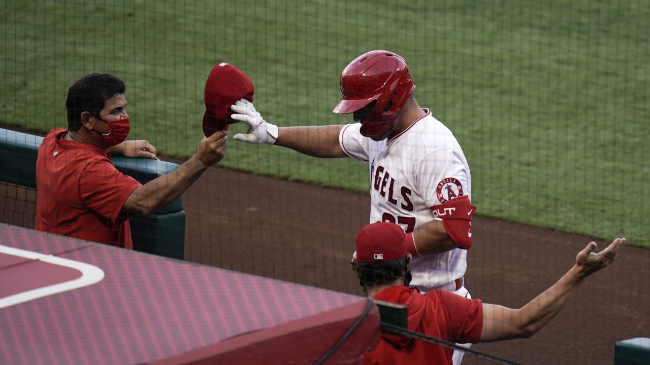 Mike Trout iguala récord histórico de Angelinos en victoria sobre Astros