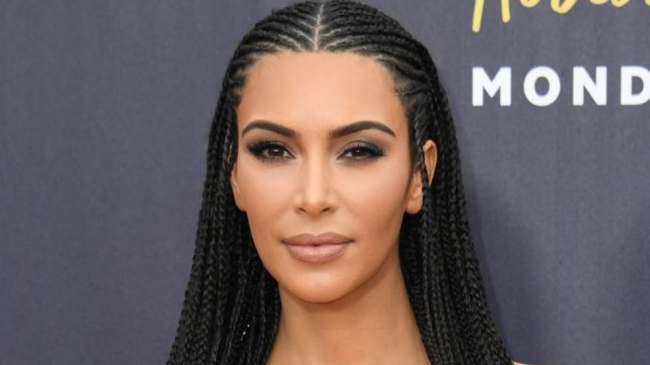 Kim Kardashian comparte su ‘look’ casual en domingo y deja encantados a sus fans
