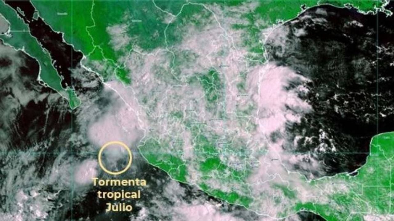 Huracán ‘Julio’ amenaza con fuertes lluvias los estados de Nayarit, Jalisco y Michoacán