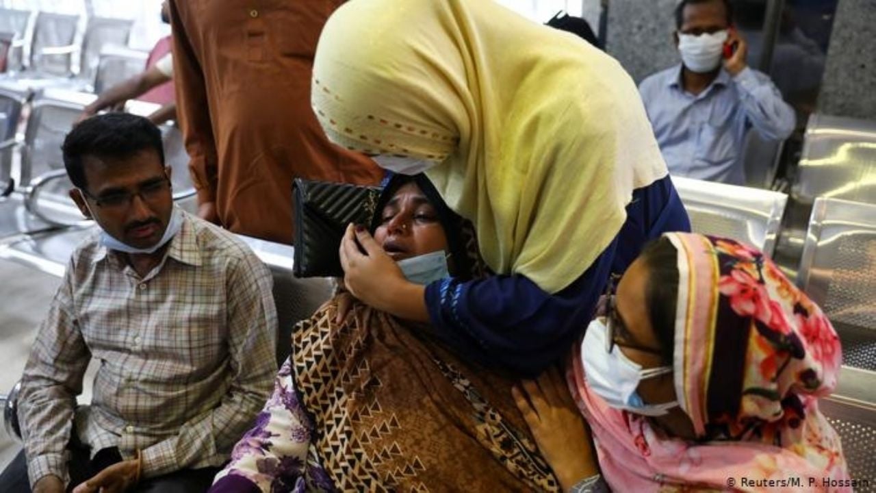 Tragedia en Bangladésh: Muertos por la explosión de gas en mezquita aumenta a 24