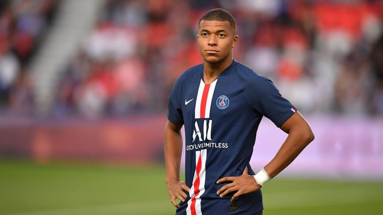 Kylian Mbappé paraliza al mundo del futbol: Da positivo a Covid-19