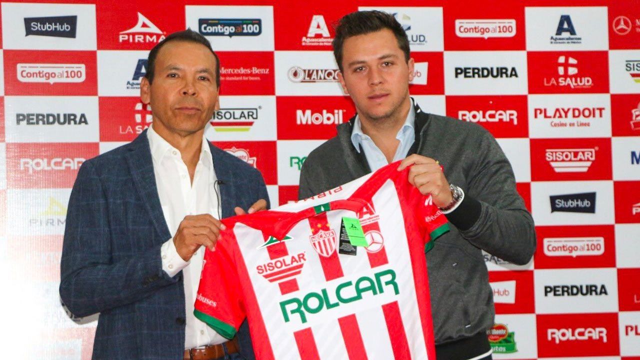 Necaxa presenta al ‘Profe’ José Guadalupe Cruz como su nuevo DT