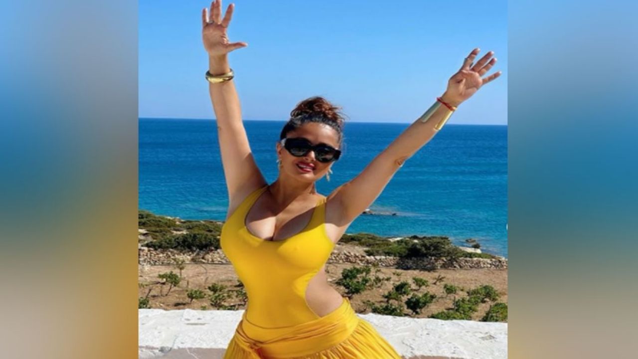 “Eres una diosa”: Salma Hayek presume fascinantes momentos en Grecia