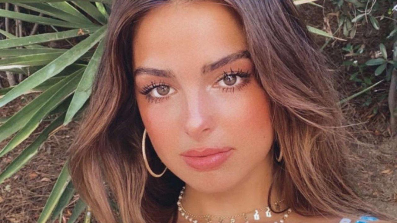 Addison Rae causa furor en Instagram al posar en divertida fotografía