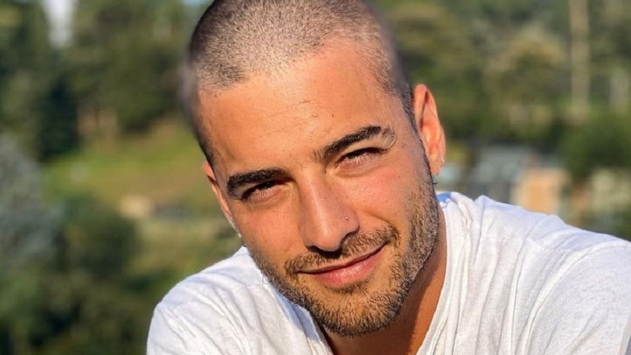 El cantante Maluma demuestra sus grandes habilidades en la cocina