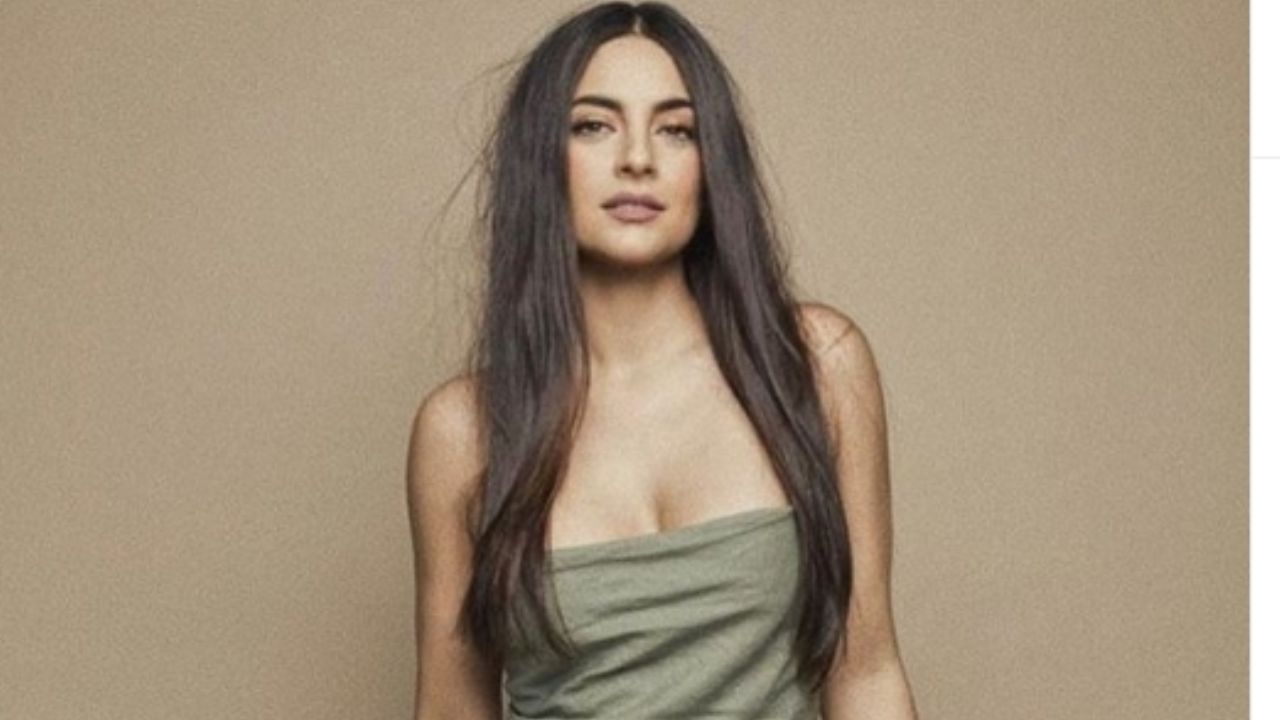 Ana Brenda desata el furor en Instagram y arrasa con los piropos al lucirse junto a las olas del mar